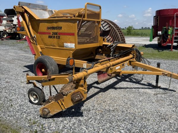 Ramasseur de roches Haybuster 3106 usagé